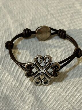 James Avery RETIRED Sterling FOUR HEART CLOVER AND LEATHER Bracelet 6”
